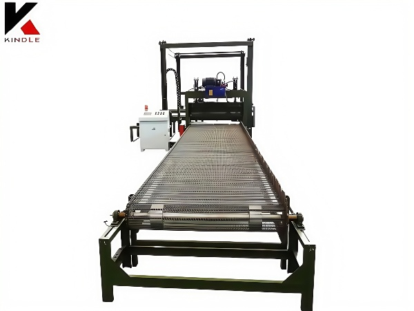 Linha de pavimentação de verniz de folheado de madeira compensada para fabricação