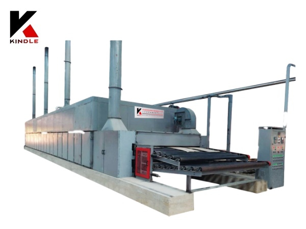  Equipamento de compensado com economia de energia para facilidade de face de madeira, folheado