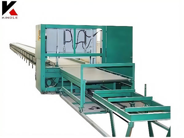 Máquina de lay -up de madeira compensada automática para trabalhos de madeira para uma linha de produção eficiente de madeira compensada